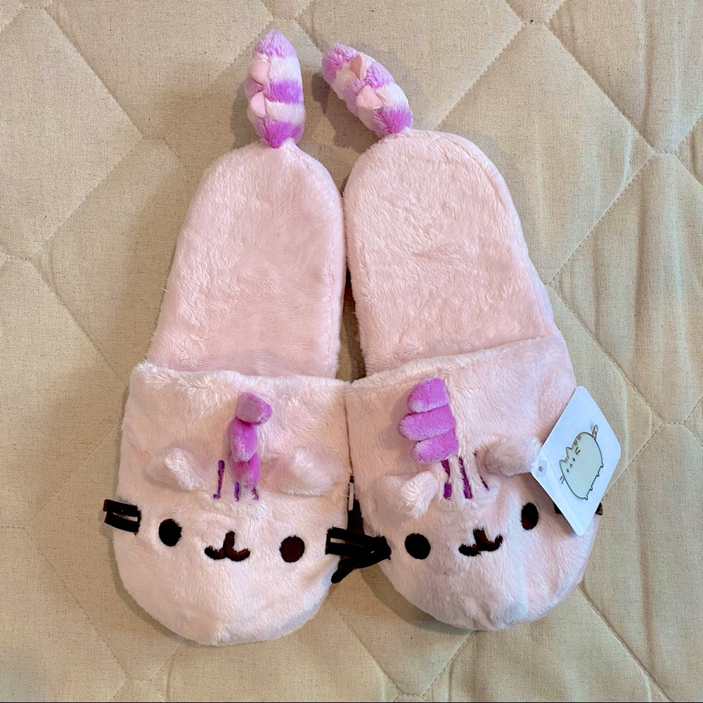 NWT Pusheen Cotton Candy Pusheenosaurus slippers